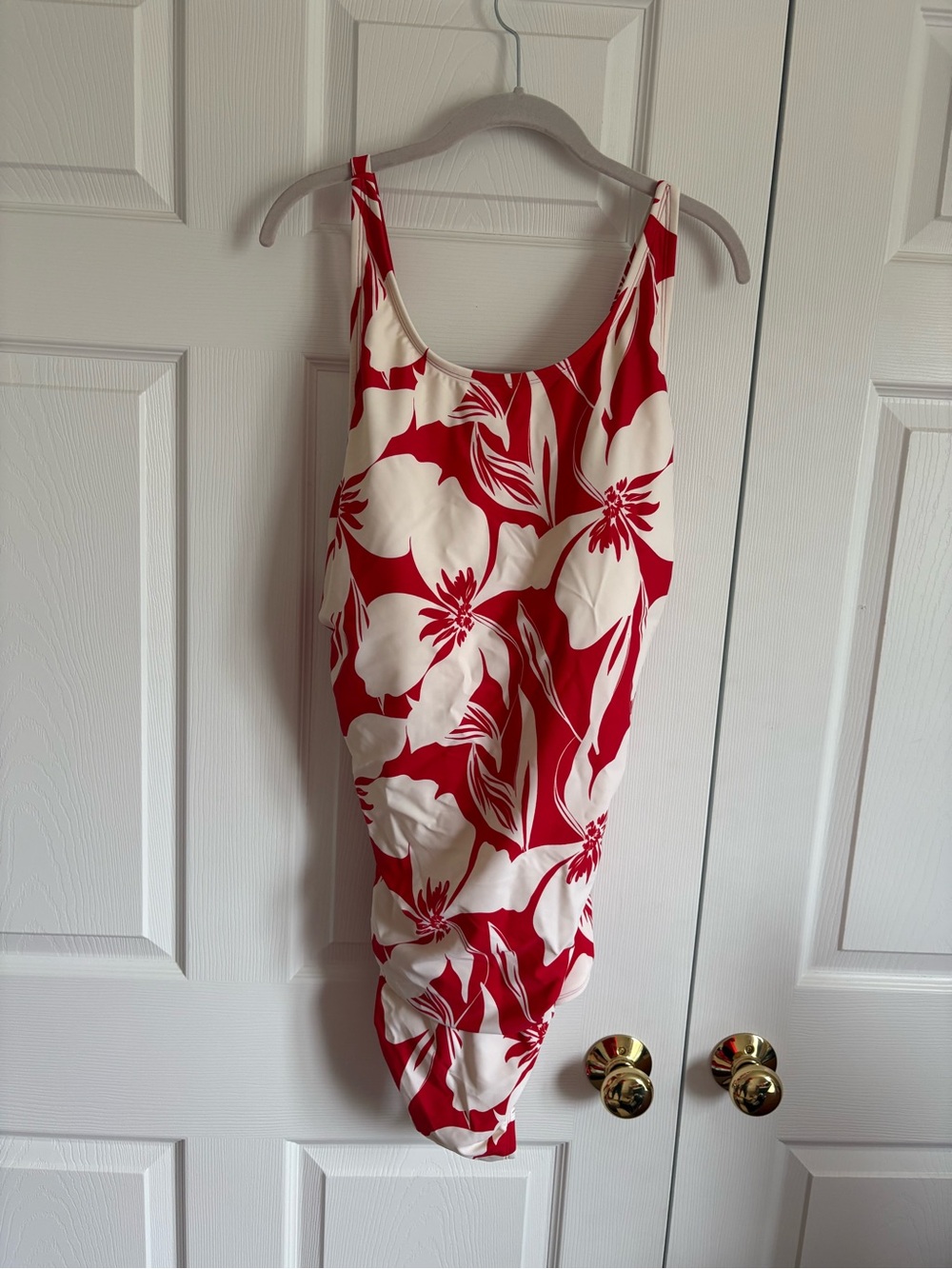 Shade & Shore Women’s Red and White Floral One-Piece Swimsuit Plus Size -New-